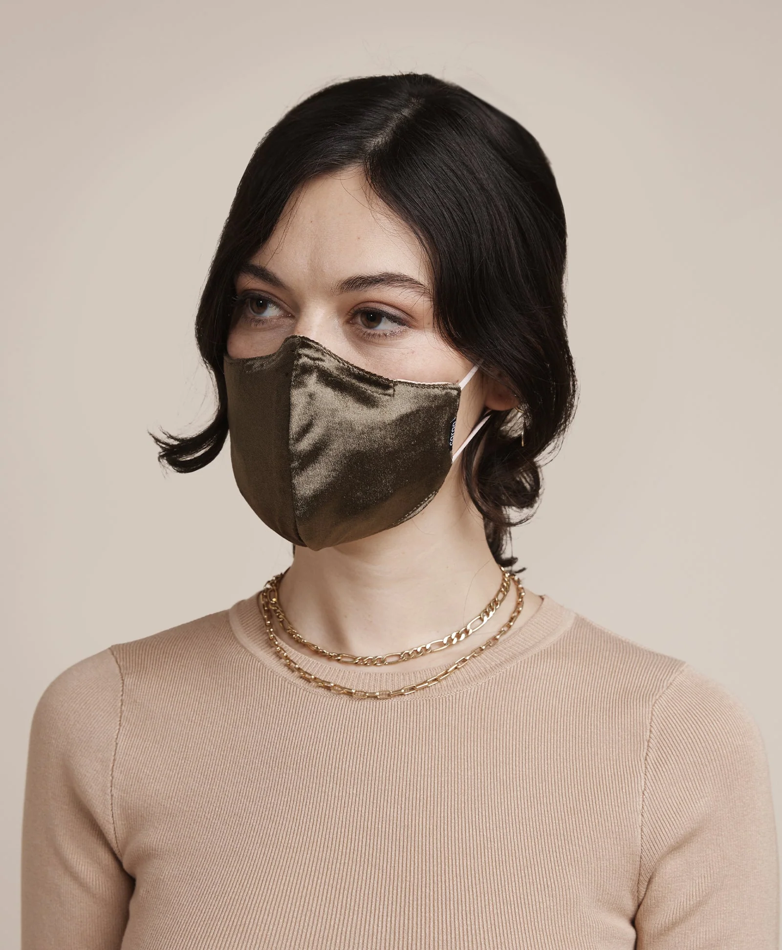 3 Tailored Velvet Masks - Image 2
