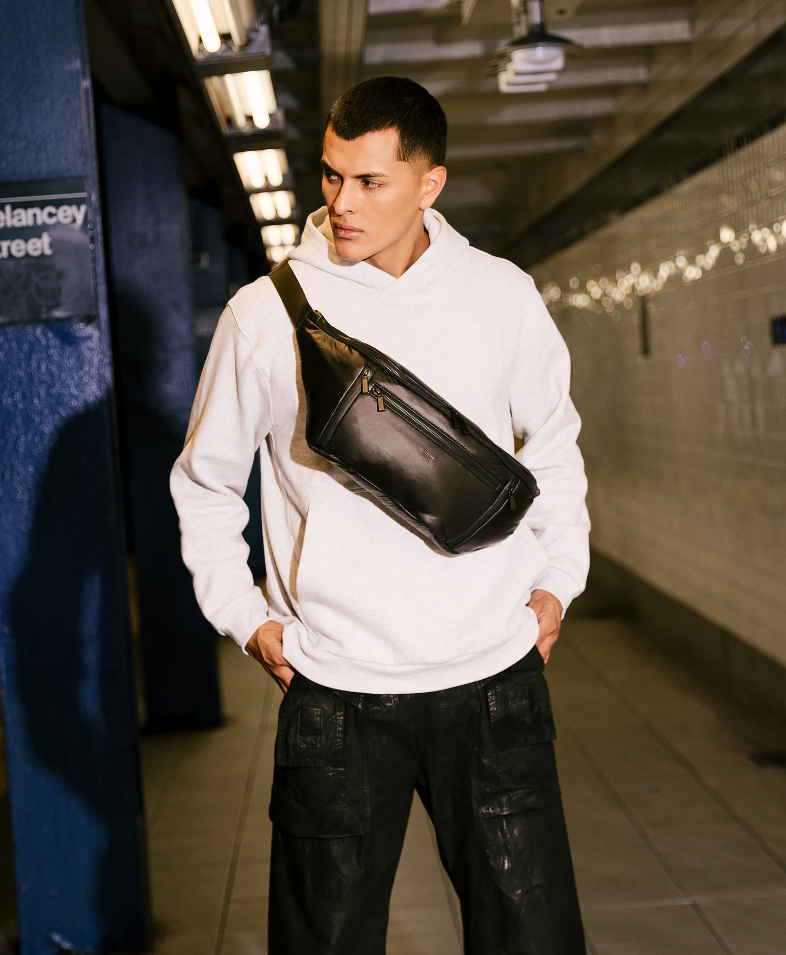 Sling Large - Image 7
