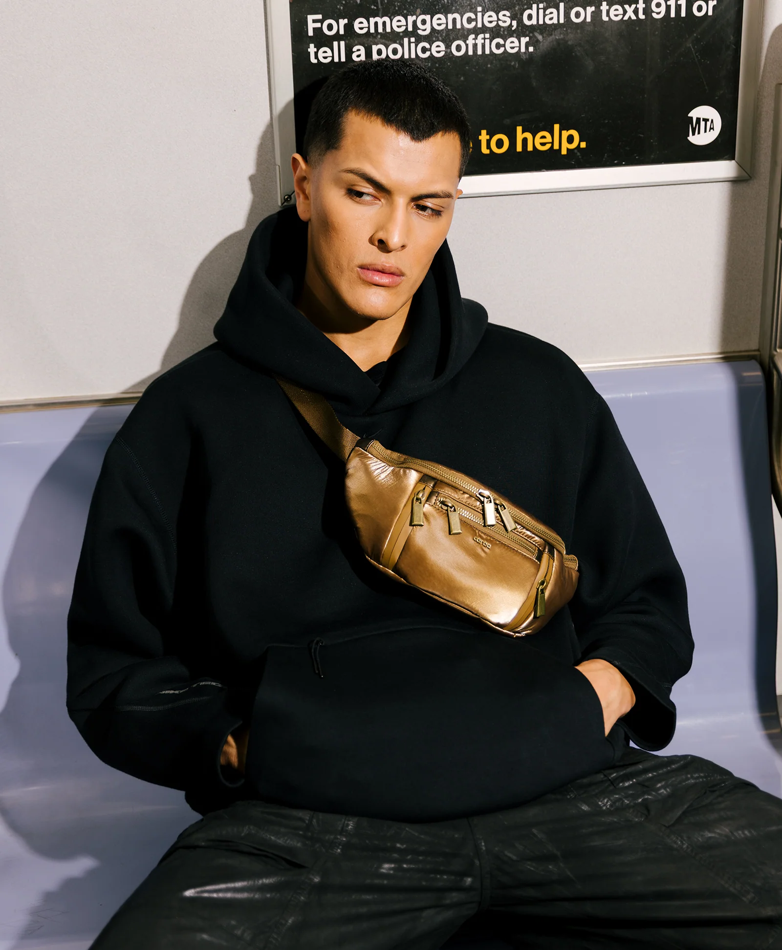 Sling Small - Image 12